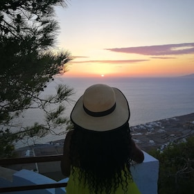 Santorini: Tour privato dell'alba con colazione e visita a Oia