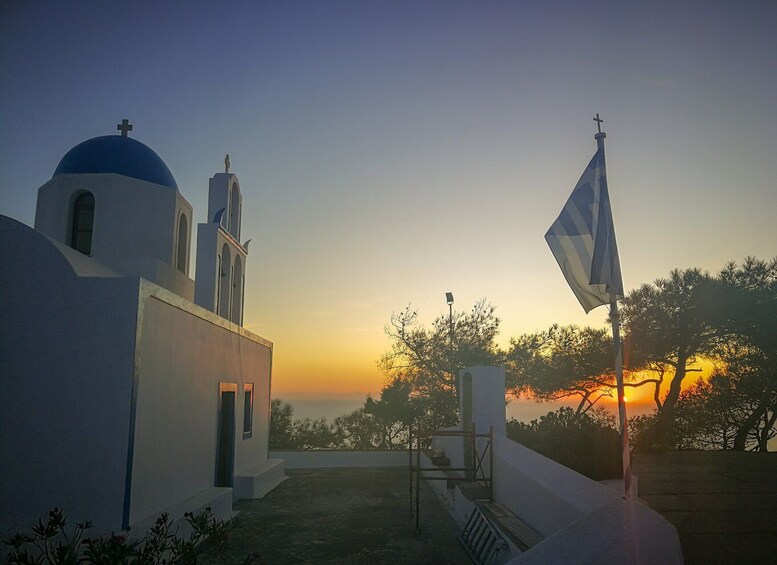 Picture 1 for Activity Santorini: Private Sunrise Tour with Breakfast and Oia Visit