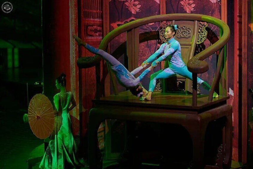 Shanghai Must-See Acrobatics Show with Transfer