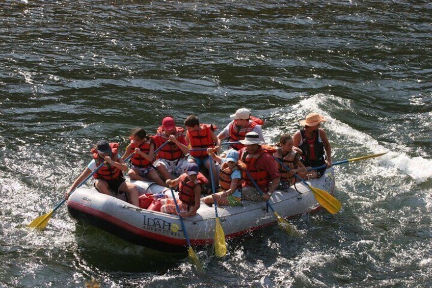 Full-Day Whitewater Rafting Tour in Salmon River