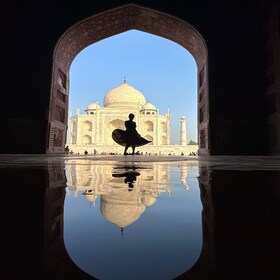 Agra: Taj Mahal and Mausoleum Guided Tour with Skip-the-Line