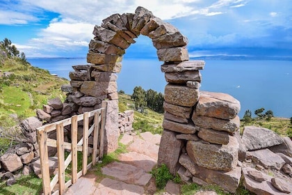 Lake Titicaca Tour with Amantani Island Homestay (2 Days)