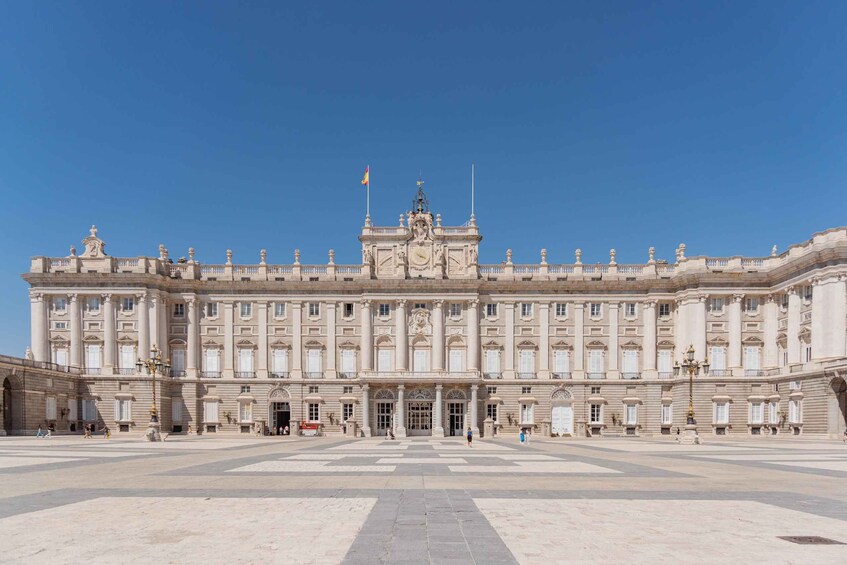 Picture 1 for Activity Afternoon Escape: Royal Palace, City Walk & Flamenco