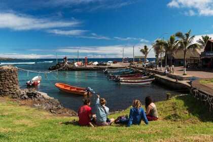 Hanga Roa: The only city of Rapa Nui