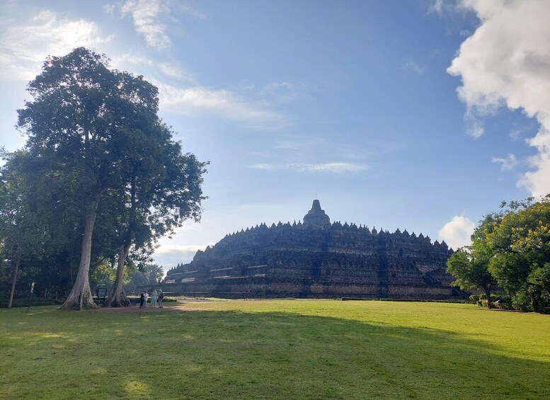 Picture 6 for Activity Mt. Merapi Sunrise, Borobudur Climb Up & Prambanan Temple