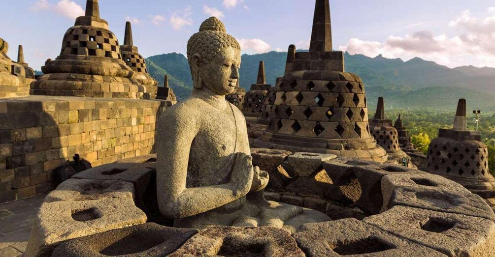 Picture 4 for Activity Mt. Merapi Sunrise, Borobudur Climb Up & Prambanan Temple