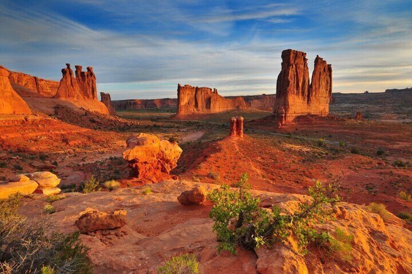 Sunset Arches National Park Pavement Sights with easy walks