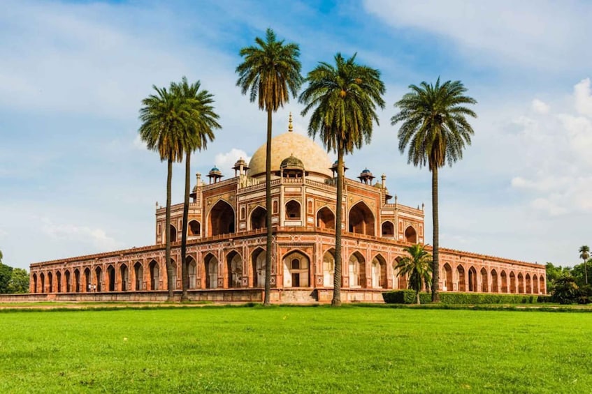 Delhi Full Day Tour With Experience Guide
