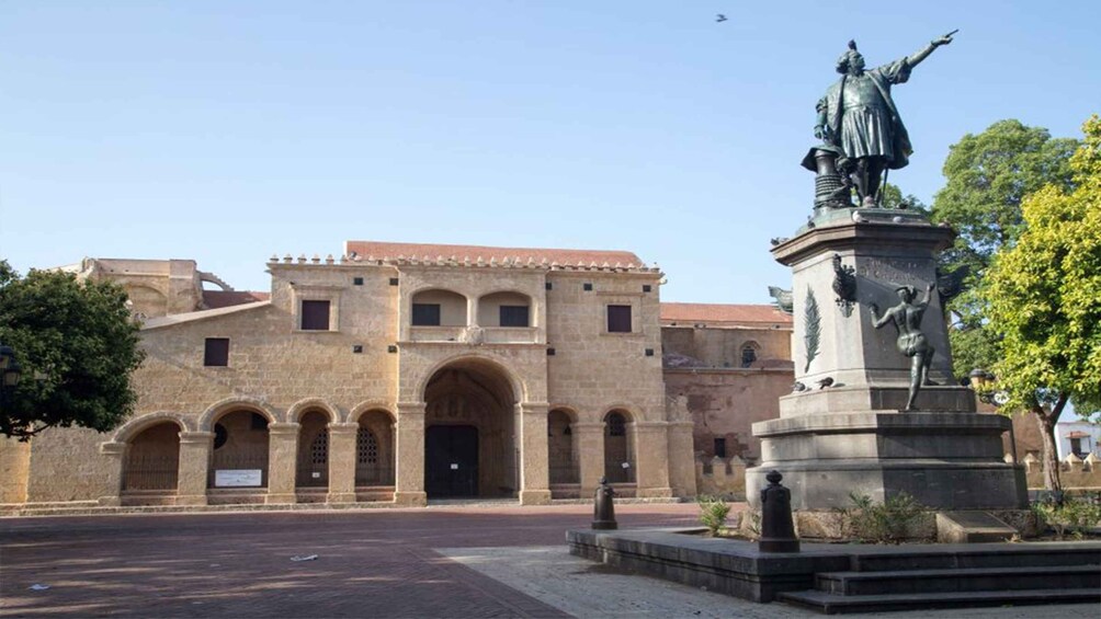 Picture 2 for Activity From Santo Domingo: Full day Historical Tour with Lunch