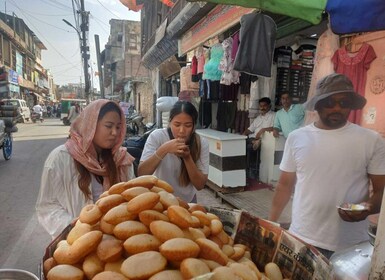 Agra: recorrido a pie por comida callejera con degustaciones