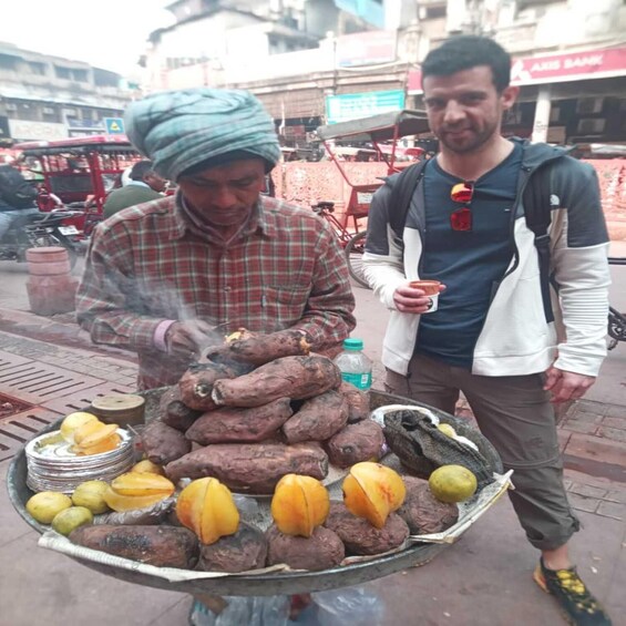 Picture 10 for Activity Agra: Street Food Walking Tour with Tastings