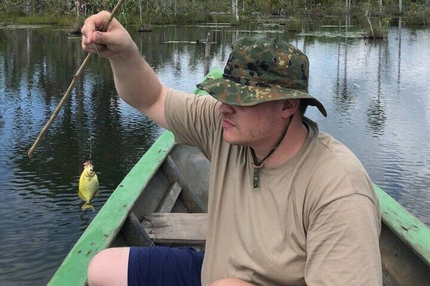 3 Hours Private Piranha Fishing in Lake Yacumama