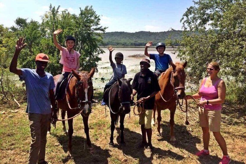 Kids are enjoying the Ride to the Water Front !