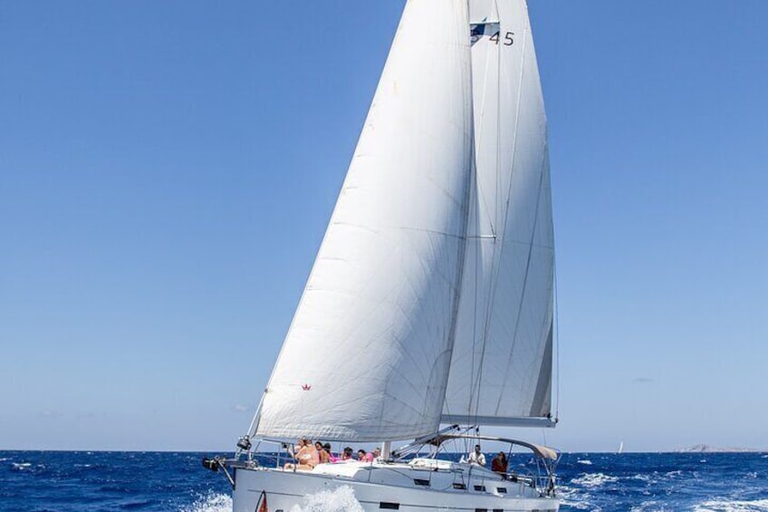  Private Luxury Escape Sailing