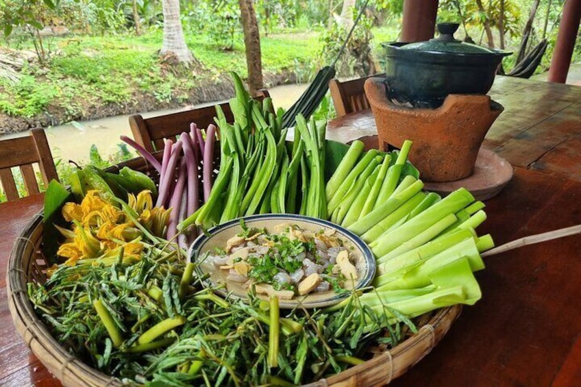 Day trip Mekong Hidden Gem Food, Motorbike Boat in Small Group