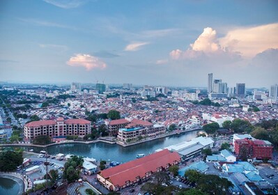 Menara Taming Sari-tårnet