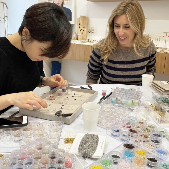 DIY jewerly in Paris: create your own souvenir of Paris