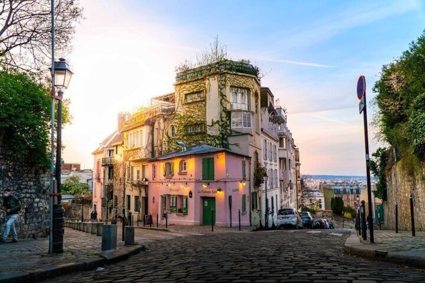 Guided tour of Montmartre and Cruise on the Seine