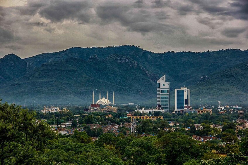 Picture 2 for Activity Islamabad: City Tour with Faisal Mosque and Lake View Park