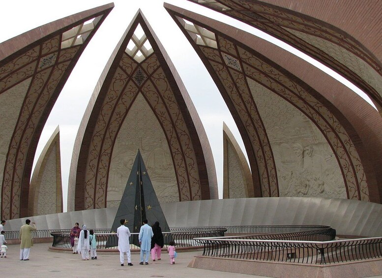 Picture 4 for Activity Islamabad: City Tour with Faisal Mosque and Lake View Park