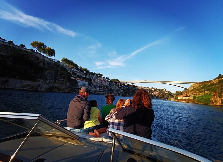 Picture 22 for Activity Private Boat Tour to Ponte D. Luís 1h, group price up to 6px