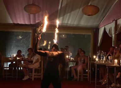 Marrakesch: Agafay Desert 3-Gänge-Dinner-Show & Poolzugang