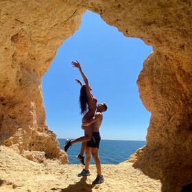 Von Faro: Abenteuertour zur Benagil-Höhle und mehr