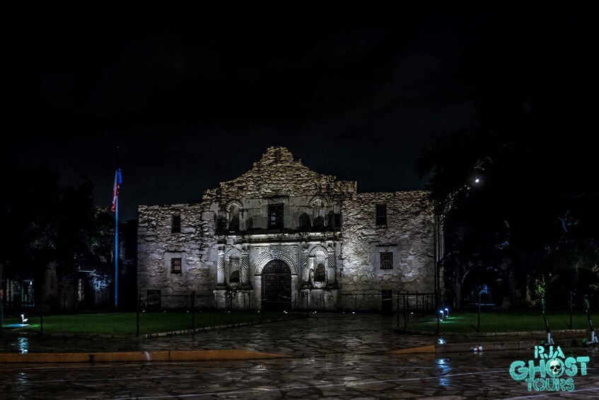 Picture 3 for Activity San Antonio: Historical Ghost Tour