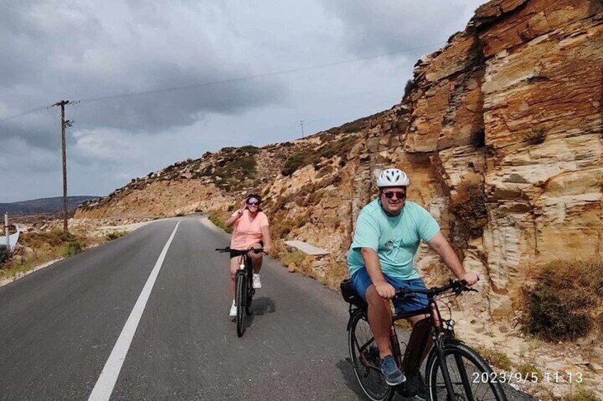 3/5 Hour Private Chora E-Bike Tours