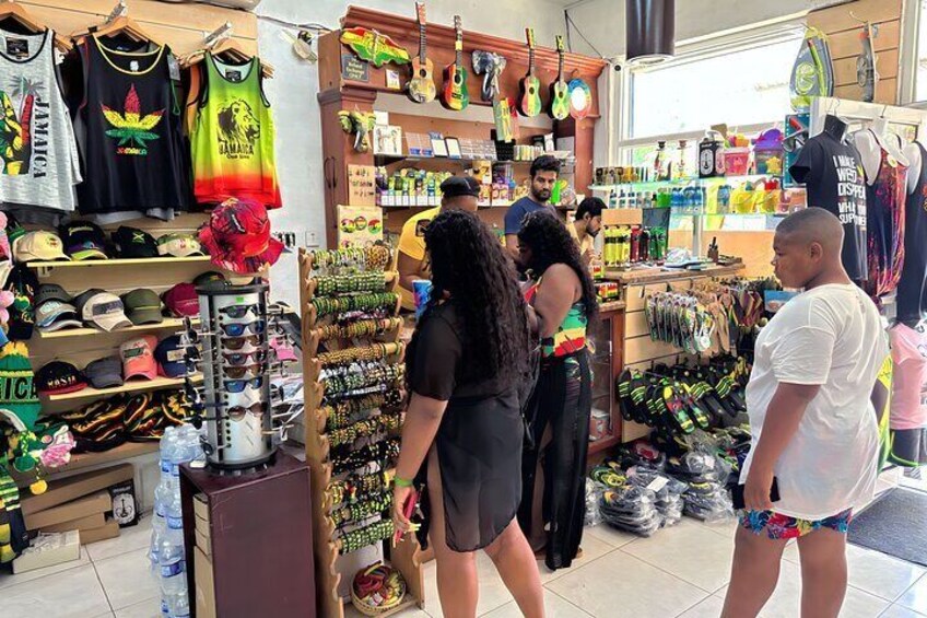 Shopping & Sightseeing Local Guided Tour In Montego Bay