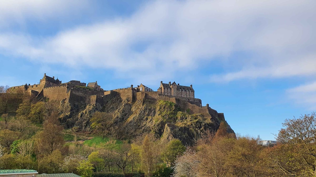 Picture 2 for Activity Edinburgh Castle: Highlights Tour with Fast-Track Entry
