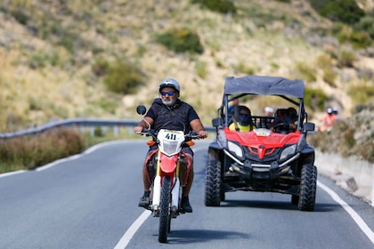 Depuis Paphos : Baie de Coral et bains d'Adonis en buggy excursion