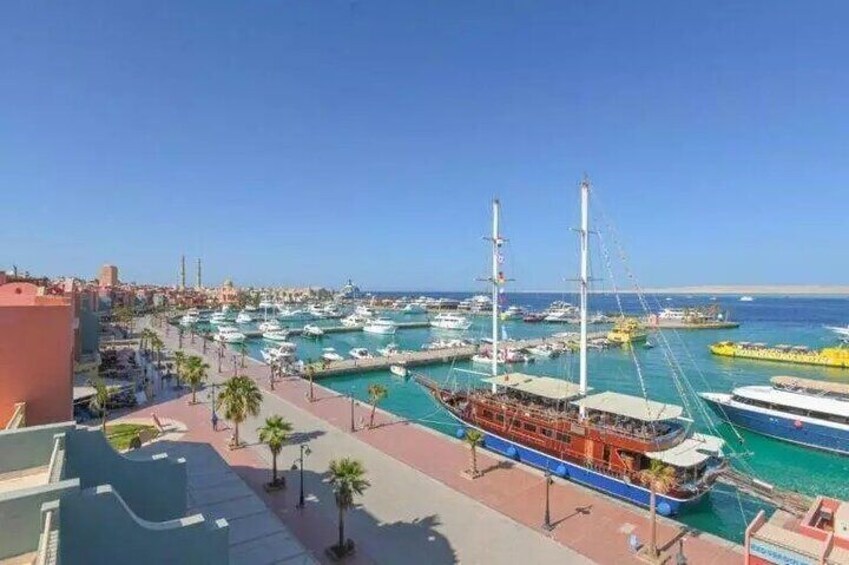 Private Guided City Tour With Handicrafts Shopping - Hurghada 