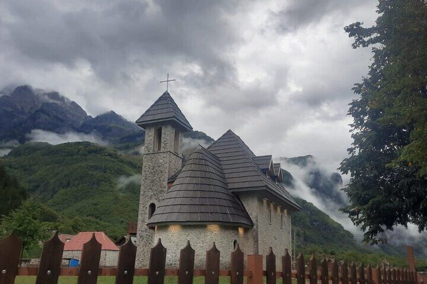 Tour of Komani, Valbona, Thethi, Blue Eye in three days