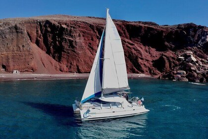 Santorini: Private All-In Catamaran Cruise (Food&Drinks)