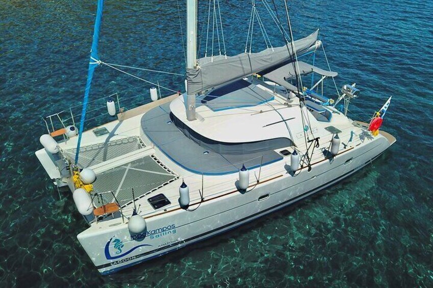 Private Cruise Daytime with Meal in Santorini