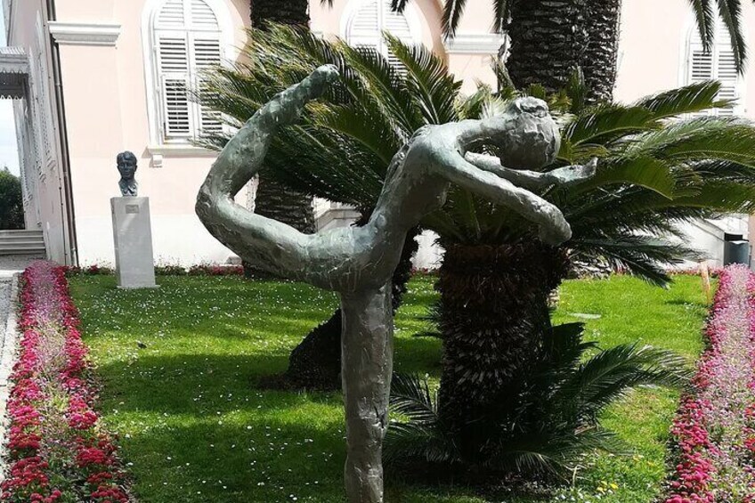 Isadora Duncan - sculpture