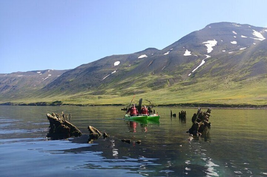 Guided kayak tour in Siglufjörður / Siglufjordur.