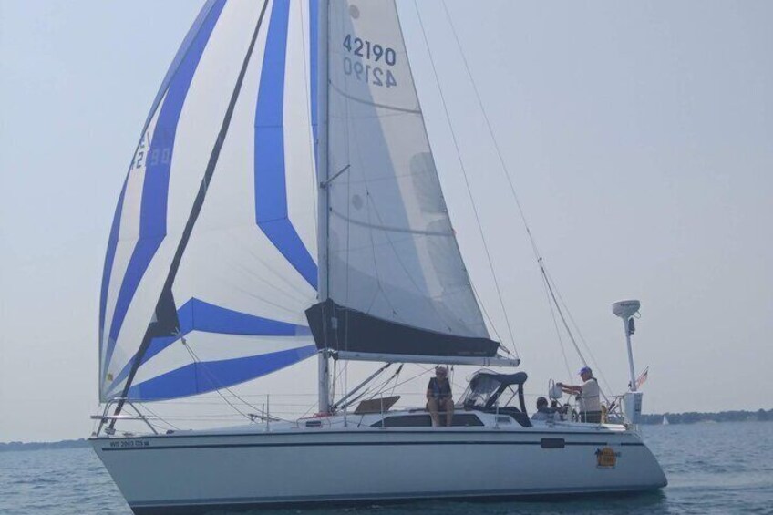 2 Hour Sailing Adventure in Lake Michigan (up to 6 people)