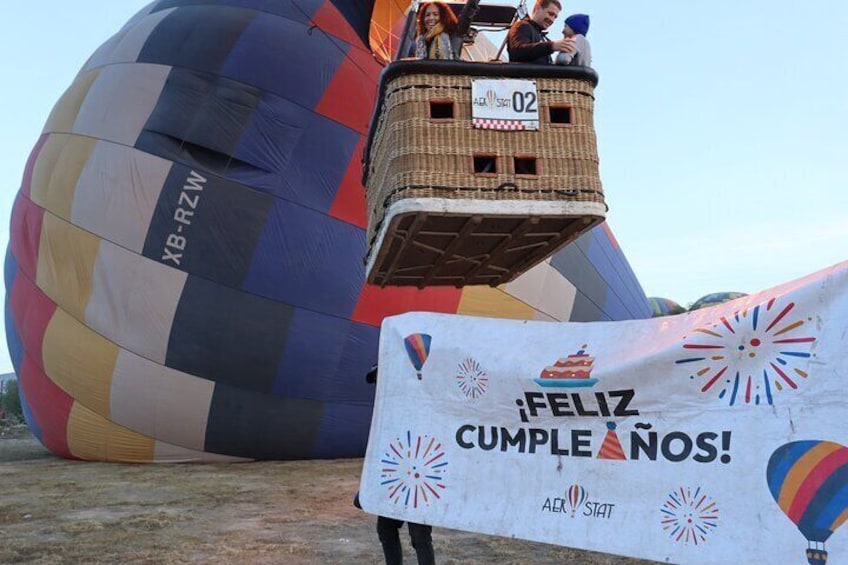Balloon flight with tour to Teotihuacán from Mexico City