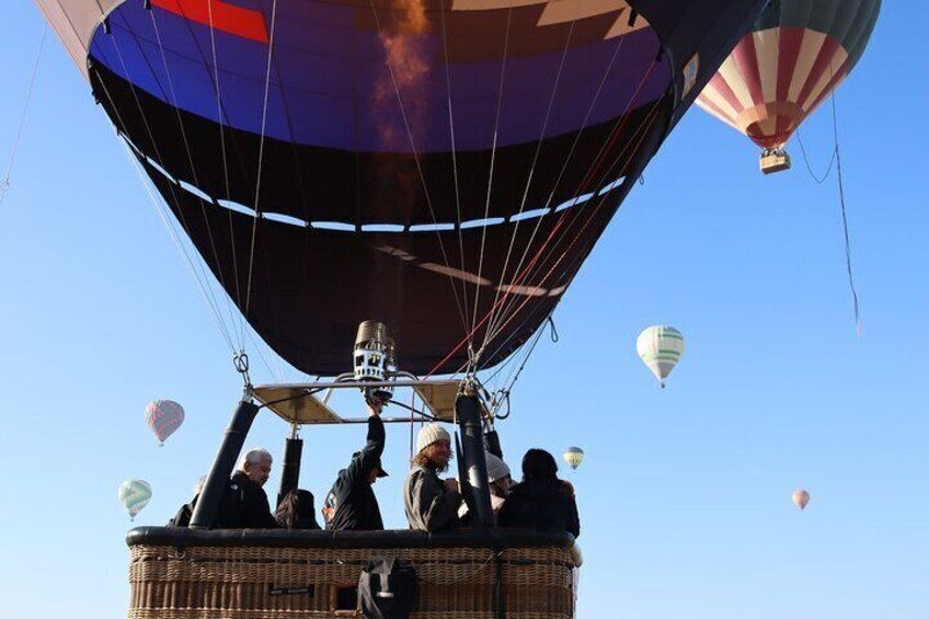 Balloon flight with tour to Teotihuacán from Mexico City