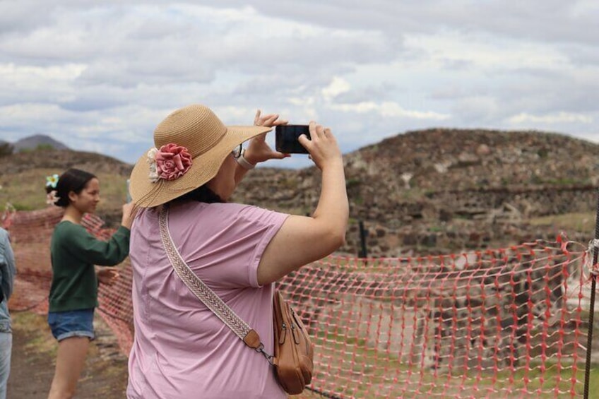 Balloon flight with tour to Teotihuacán from Mexico City