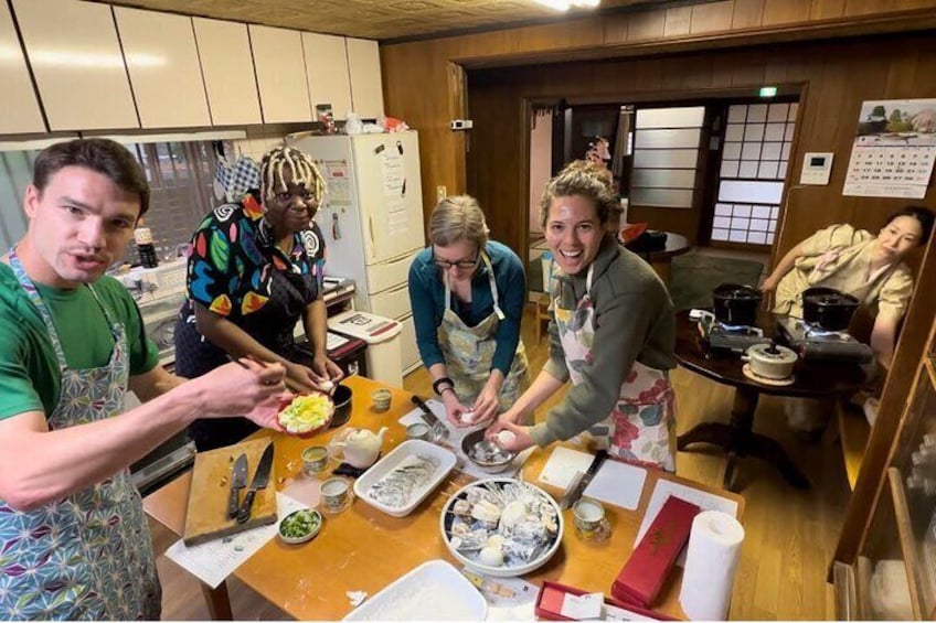 Make Authentic Tempura - Don & miso soup in Osaka