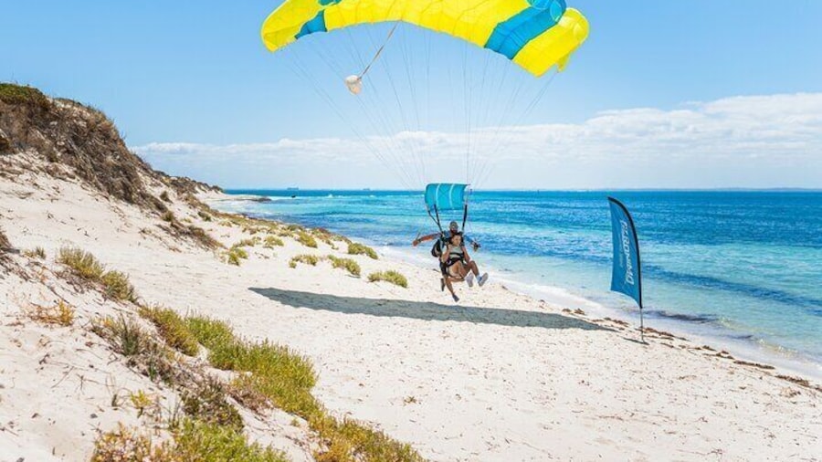 Rottnest Skydive + Hillarys Ferry package