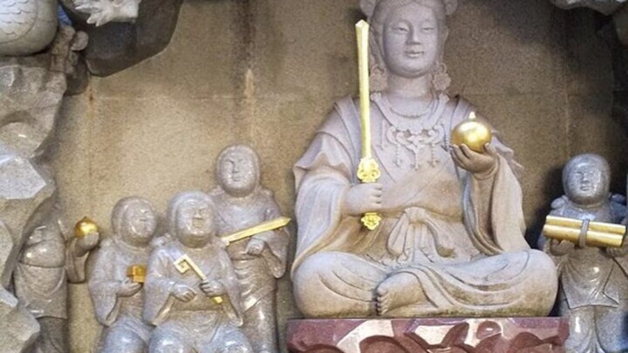 Half-Day Tour to the attractive spots in Kamakura and Enoshima