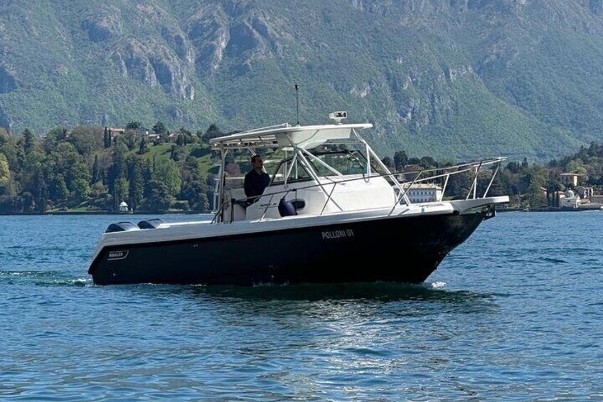 2H Private Boat Tour with Captain on Lake Como 10pax