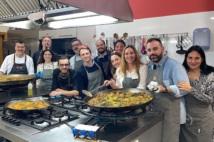 visit estadio mestalla Valencian paella workshop and visit to the Algirós market