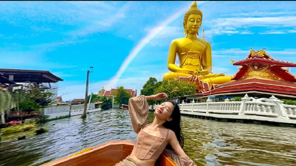 3-Temple Tour: Grand Palace, Wat Arun & Wat Paknam + Lunch Included