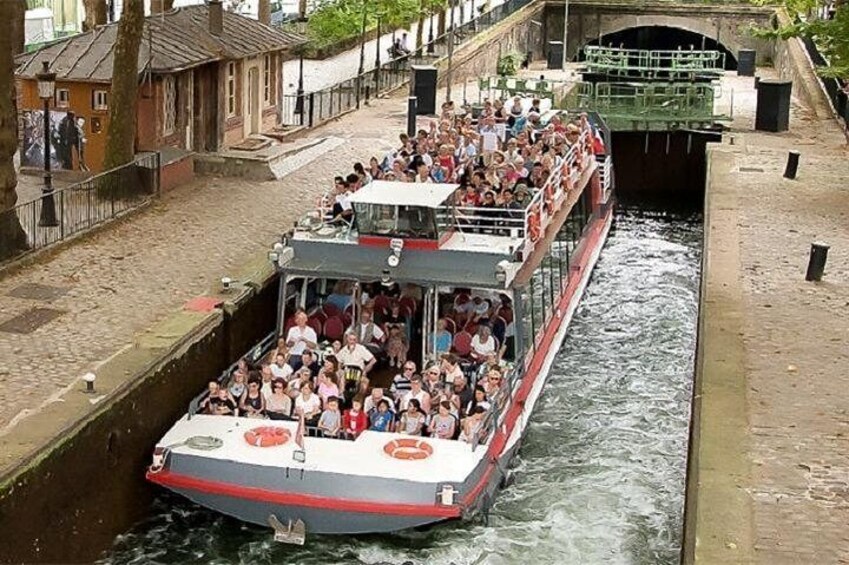 Romantic Cruise "The Old Paris" on the Canal Saint Martin