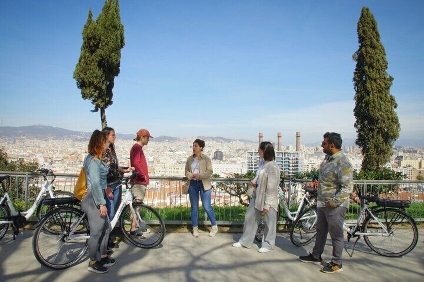 Barcelona Photo Highlights eBike Small Group Tour